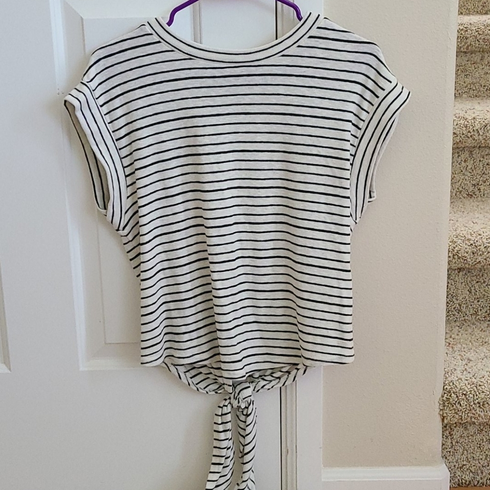 White and black striped top w back tie
